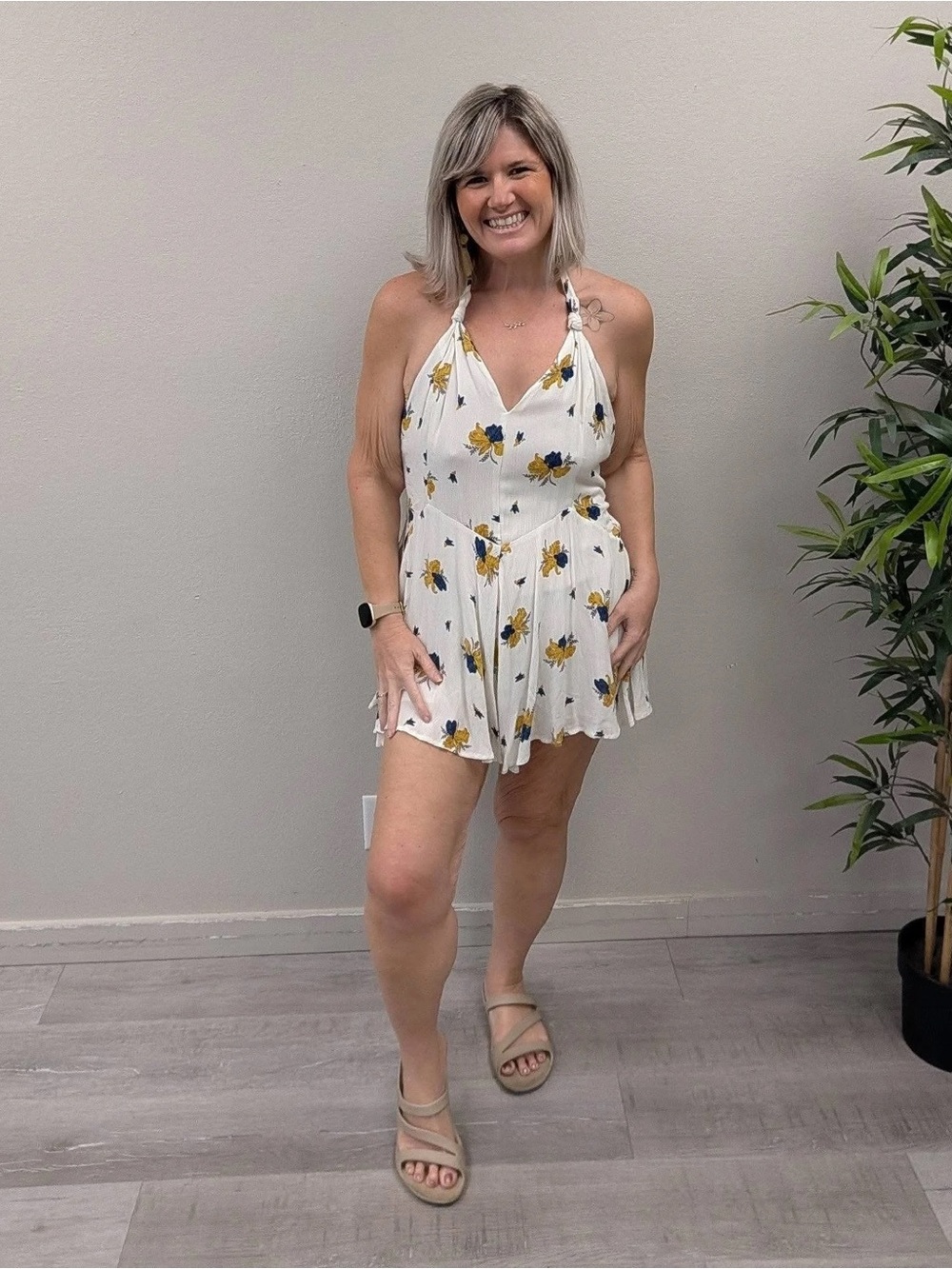 Free People White Floral Halter V-Neck Backless Romper - Size 12